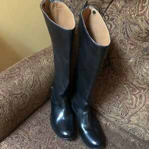 Frye Melissa Button Back Boots Size 6B